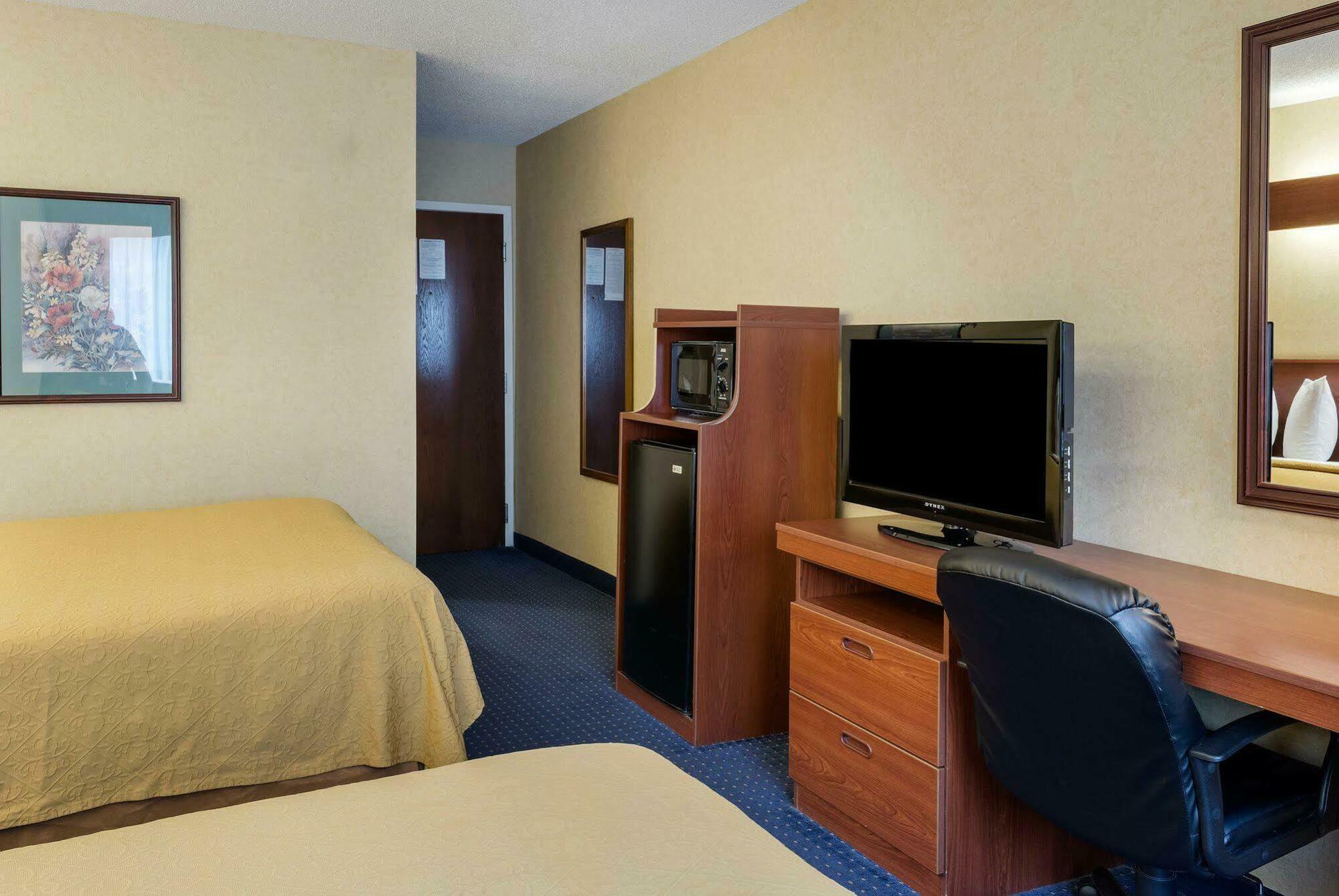 Quality Inn Chester - South Richmond Exterior foto
